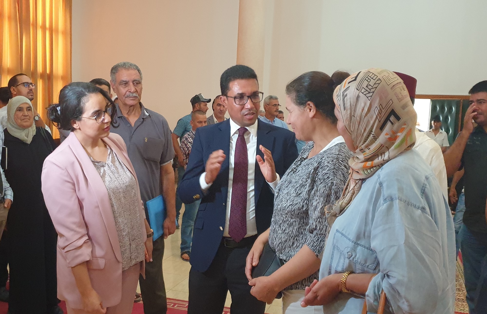 الاحتفال باليوم الوطني للجالية المغربية المقيمة بالخارج   بإقليم تاونات فرصة لتواصلها عن قرب بالمصالح الخارجية