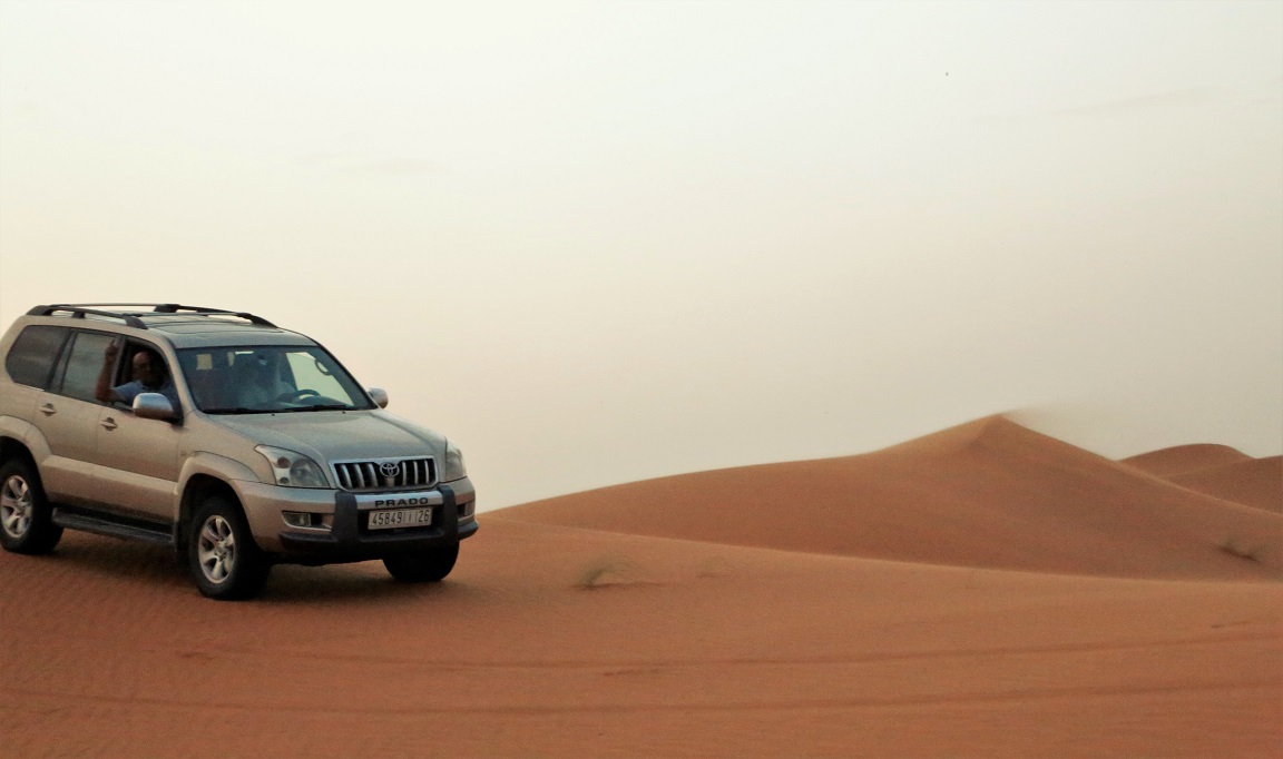 يونس أوحاكا مساعد مسير وحدة فندقية يتحدث عن الواقع السياحي بمرزوكة