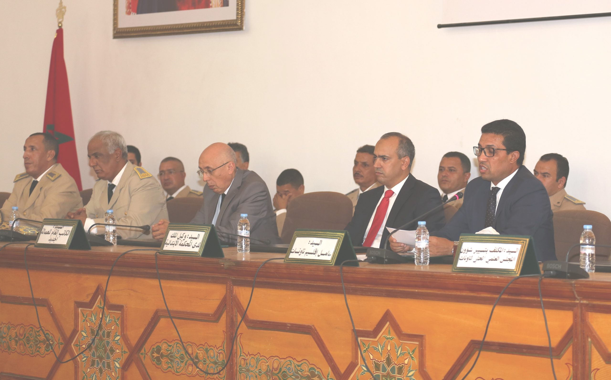 عامل الاقليم يشرف على تنصيب رجال السلطة الذين تم تعيينهم  في إطار الحركة الانتقالية بإقليم تاونات