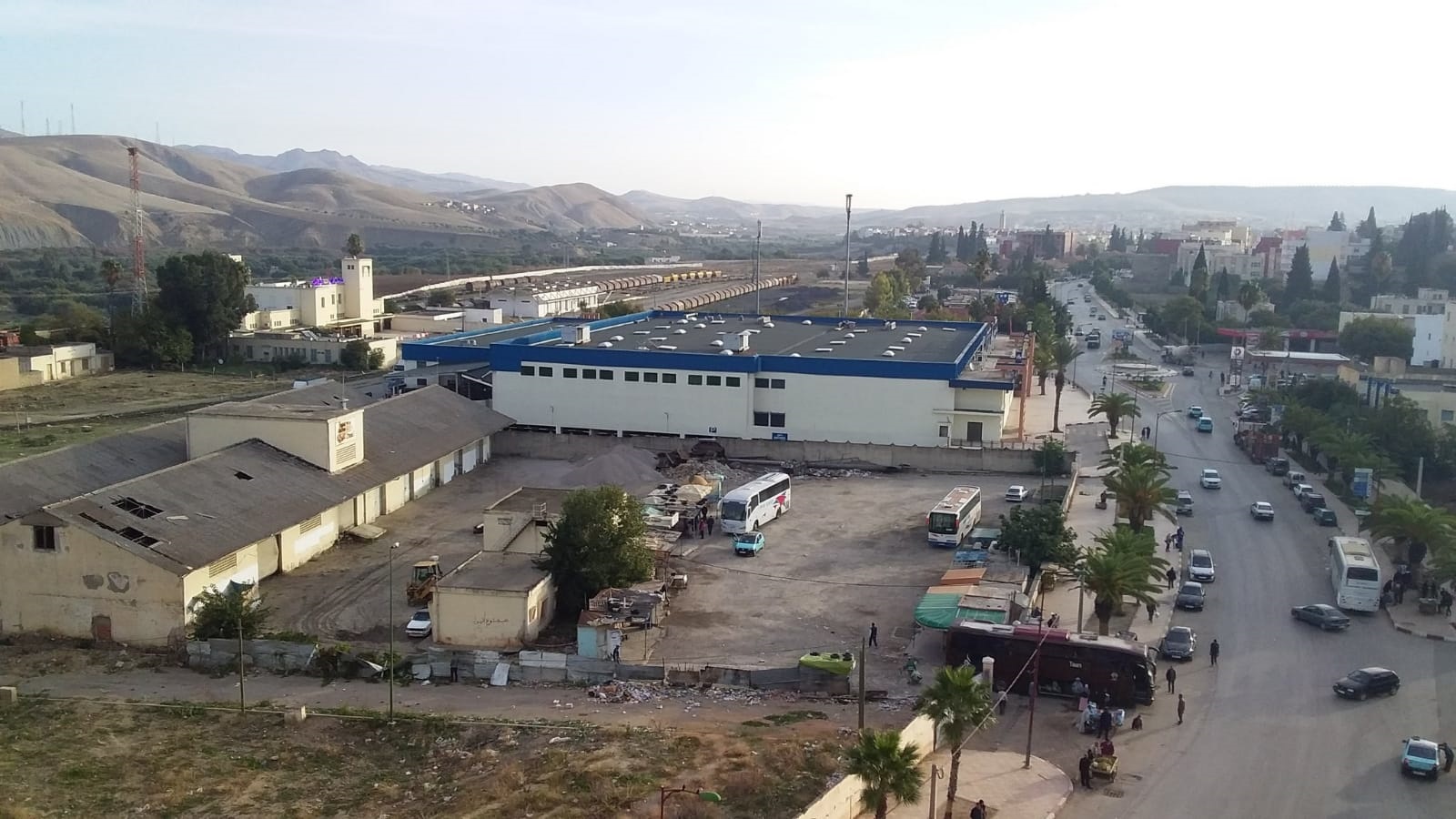 الإطاحة بثلاثة عناصر روعوا المسافرين بالمحطة الطرقية في تازة