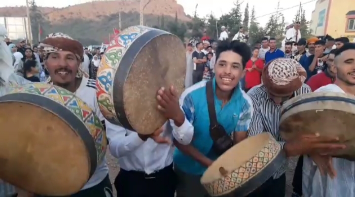 أجواء مهرجان واد الحيمر المدعم من أبناء الجالية المغربية المقيمة بالخارج