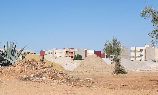 حقوقيون يراسلون عامل إقليم مولاي يعقوب لرفع الضرر عن ساكنة جماعة عين الشقف المجاورة لنقط بيع وتجميع الرمال