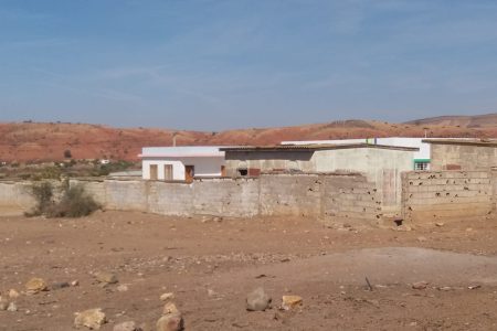 دوار آيت موسى التابعة لجماعة المعازيز إقليم الخميسات : تلاميذ في عزلة قاسية ومؤسسة تعليمية يطالها النسيان