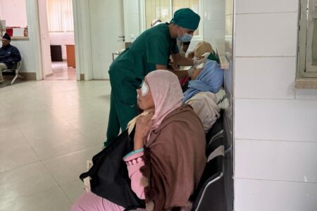 عمليات ناجحة لجراحة المياه البيضاء بالمستشفى الإقليمي ابن باجة بتازة تحت شعار “الصحة في خدمة المواطن”