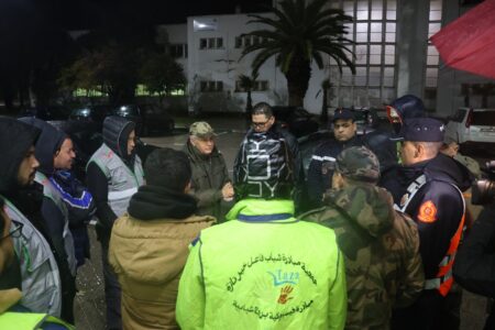 عامل إقليم تازة يقود ميدانيًا حملة إنسانية لحماية الأشخاص بدون مأوى من قساوة البرد