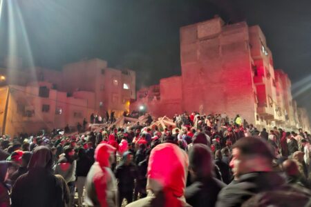 مدينة فاس في لحظة امتحان : مجهودات السلطات و تضامن الساكنة يخففان من هول الكارثة