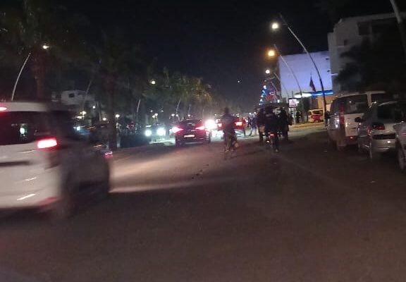 سيدي بنور.. شارع الجيش الملكي يغرق في الظلام وتدهور حالته الطرقية يشوّه جمالية المدينة