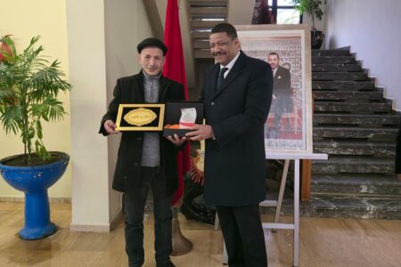 عامل إقليم تاونات يكرّم موظفي العمالة المحالين على التقاعد في مبادرة إنسانية تعكس العناية المولوية السامية بالعنصر البشري