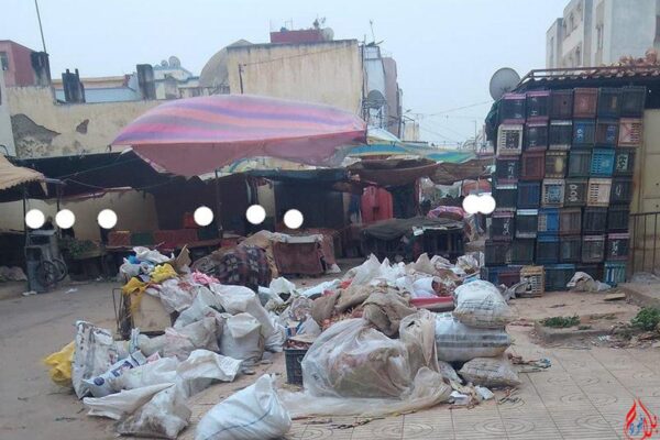 احتلال الملك العمومي يخنق مدينة تازة : نداء عاجل للسيد رشيد بنشيخي عامل الإقليم لوضع حد للفوضى