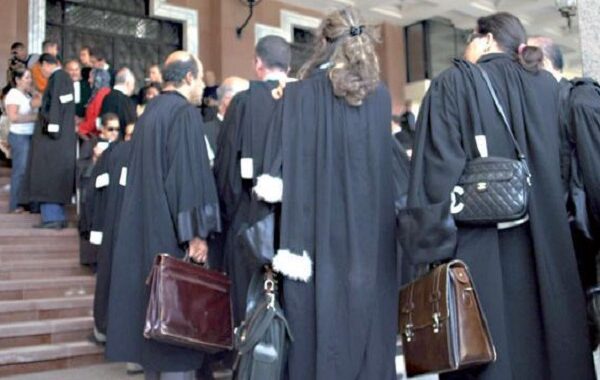 هيئات المحامين بالمغرب تعلن إضراباً وطنياً وتلوّح بالتصعيد رفضاً لمشروع قانون المهنة