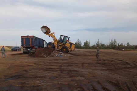 عامل إقليم مولاي يعقوب يشرف على تدخل صارم لوقف مصدر تلوث بطريق سيد الوافي بجنان سايس