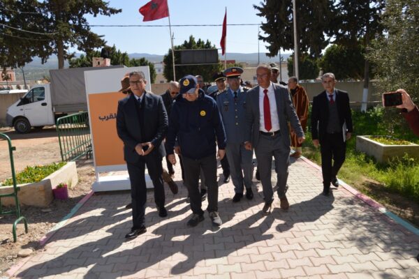 عامل إقليم تازة يتفقد القافلة الطبية التضامنية بواد أمليل لتعزيز الولوج إلى الخدمات الصحية بالعالم القروي