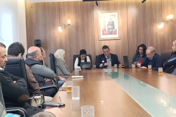 وحدة نضالية من أجل الكرامة المهنية وإعلام عمومي ديمقراطي