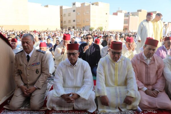 عامل إقليم تازة يؤدي صلاة عيد الأضحى المبارك بمصلى العيدين بتازة العليا في أجواء إيمانية مهيبة